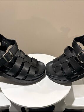 Steve Madden Black Woven Platform Sandals